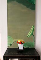 The Whitehouse by the Sea