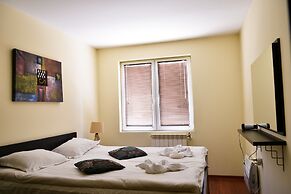 Bojur & Bojurland Apartment Complex