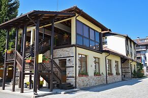 Bojur & Bojurland Apartment Complex