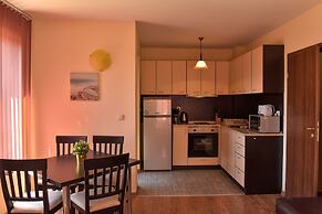 Bojur & Bojurland Apartment Complex