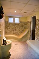 Bojur & Bojurland Apartment Complex