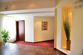 Bojur & Bojurland Apartment Complex