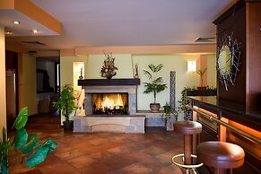 Bojur & Bojurland Apartment Complex