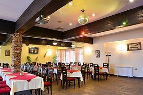 Bojur & Bojurland Apartment Complex