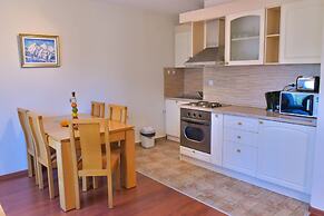 Bojur & Bojurland Apartment Complex