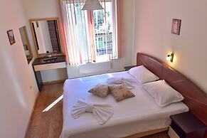 Bojur & Bojurland Apartment Complex