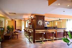 Bojur & Bojurland Apartment Complex