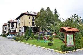 Bojur & Bojurland Apartment Complex