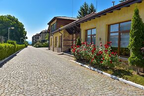 Bojur & Bojurland Apartment Complex