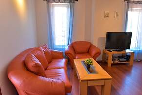 Bojur & Bojurland Apartment Complex