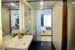 Holi Beach Apartments