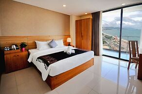 Holi Beach Apartments