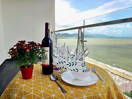 Holi Beach Apartments