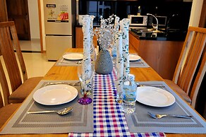 Holi Beach Apartments