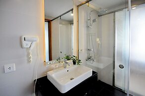 Holi Beach Apartments