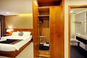 Holi Beach Apartments