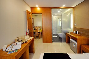 Holi Beach Apartments