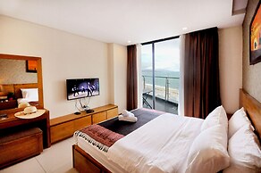 Holi Beach Apartments