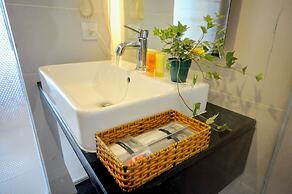 Holi Beach Apartments