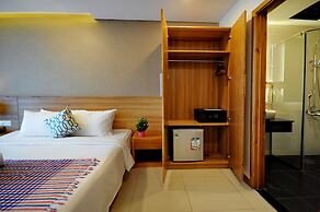 Holi Beach Apartments