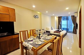 Holi Beach Apartments