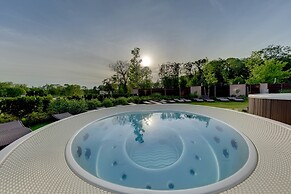 Mineral Hotel Malinowy Raj