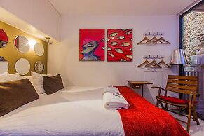 The Old Stables Chiado Apartments