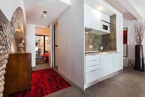 The Old Stables Chiado Apartments