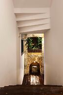 The Old Stables Chiado Apartments