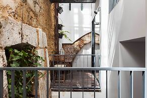 The Old Stables Chiado Apartments