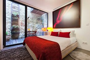 The Old Stables Chiado Apartments