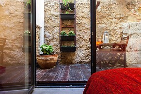 The Old Stables Chiado Apartments