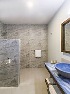 Moana Sands Lagoon Resort - Adults Only