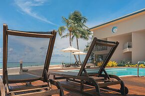 Moana Sands Lagoon Resort - Adults Only