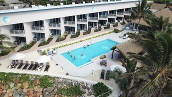 Moana Sands Lagoon Resort - Adults Only