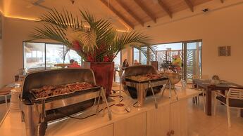 Moana Sands Lagoon Resort - Adults Only