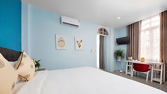 The Mirror Danang Hostel