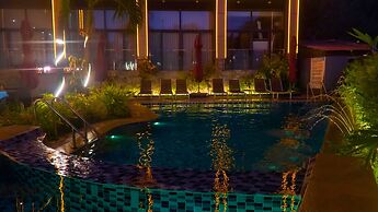 Vienna Hotel (Newly Renovated)