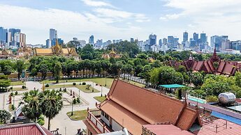 SKY HOTEL Central Phnom Penh - Rooms & Apartments