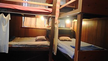 Hotel Hibiscus - Hostel