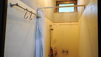 Hotel Hibiscus - Hostel