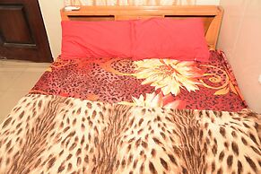 De'elites Pool Bar & Inn