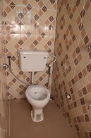 De'elites Pool Bar & Inn