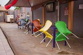 Duckland Hotel and Suites Ltd