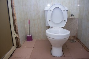 Duckland Hotel and Suites Ltd