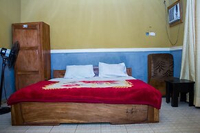 Duckland Hotel and Suites Ltd