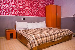 Duckland Hotel and Suites Ltd