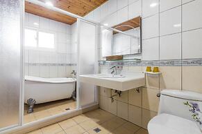 Kenting Maya House B&B