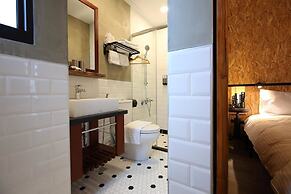 Midori Hostel