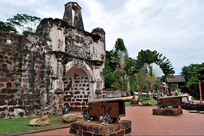 Ideal Mahkota Apartment